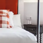 بيت ضيافة Castillo De Caces